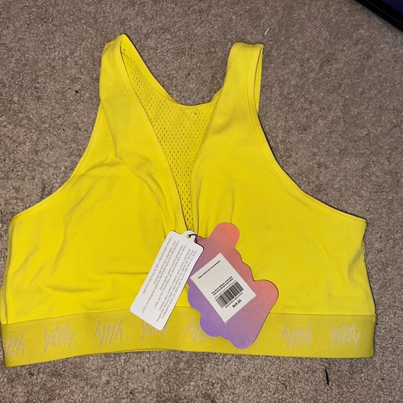 Major Label Smoothing Cross-Front
Bralette - Picture 3 of 4